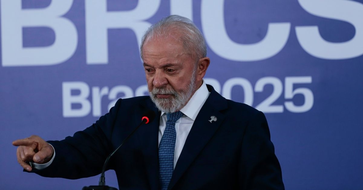 Lula responde tarifa de Trump com ameaça de retaliação comercial