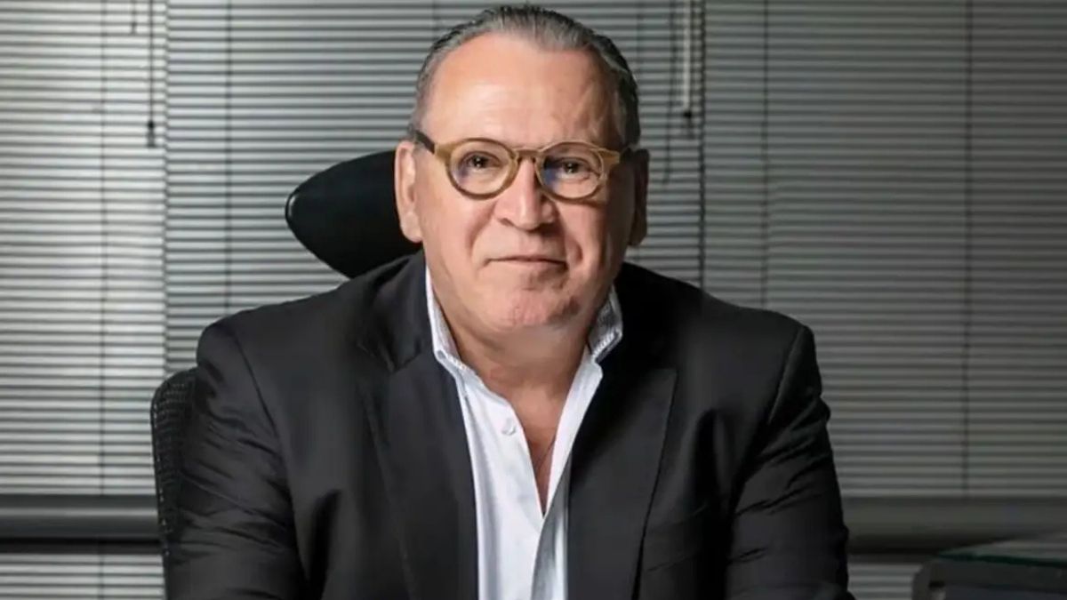 Dono da Ultrafarma, Sidney Oliveira