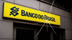 Fachada do banco com rachadura simbólica representando a dívida do agro no Banco do Brasil.