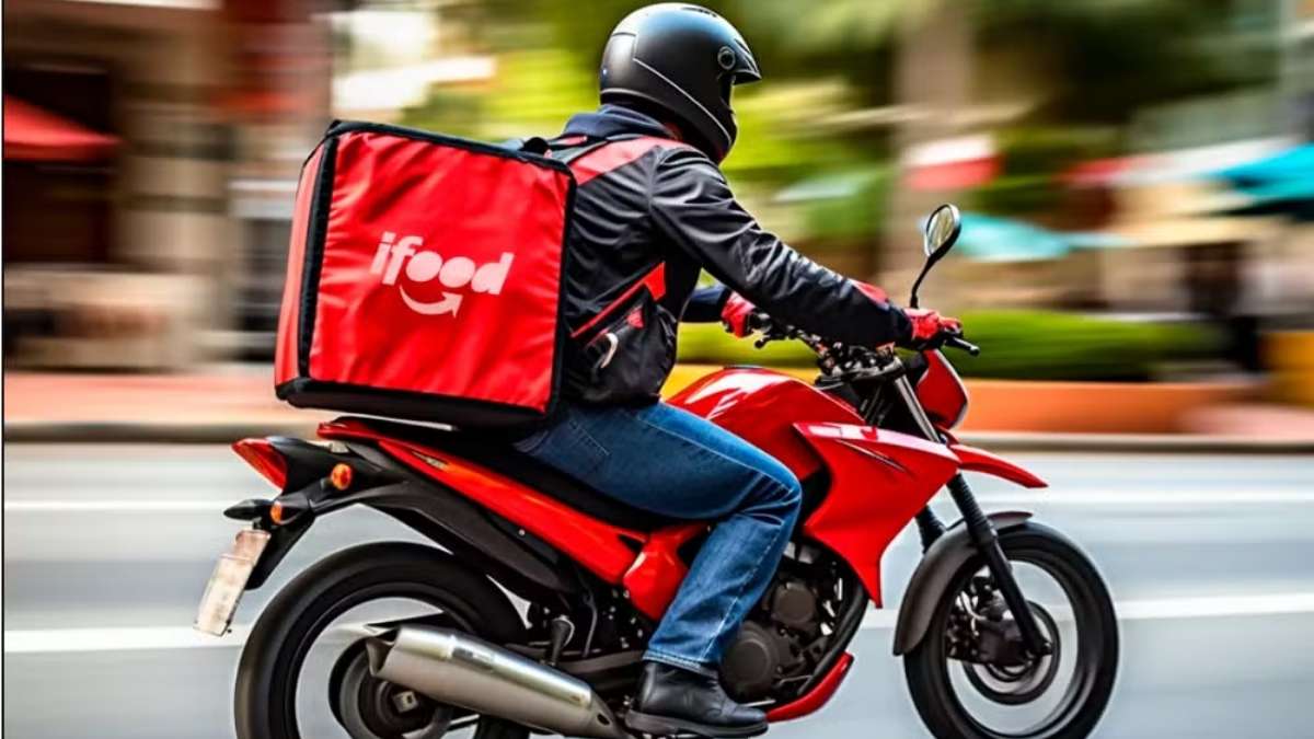 Parceria iFood e Mottu garante motos baratas e renda extra para entregadores