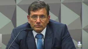 Eli Cohen depõe à CPMI do INSS e cita Banco BMG, Banco Master e PicPay em fraudes contra aposentados