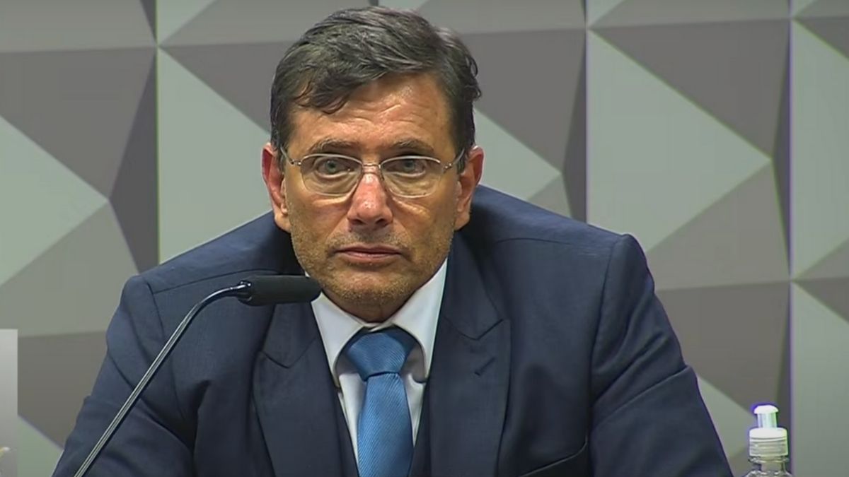 Eli Cohen depõe à CPMI do INSS e cita Banco BMG, Banco Master e PicPay em fraudes contra aposentados