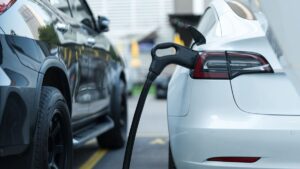 Isenção IPVA no DF com veículos elétricos em destaque