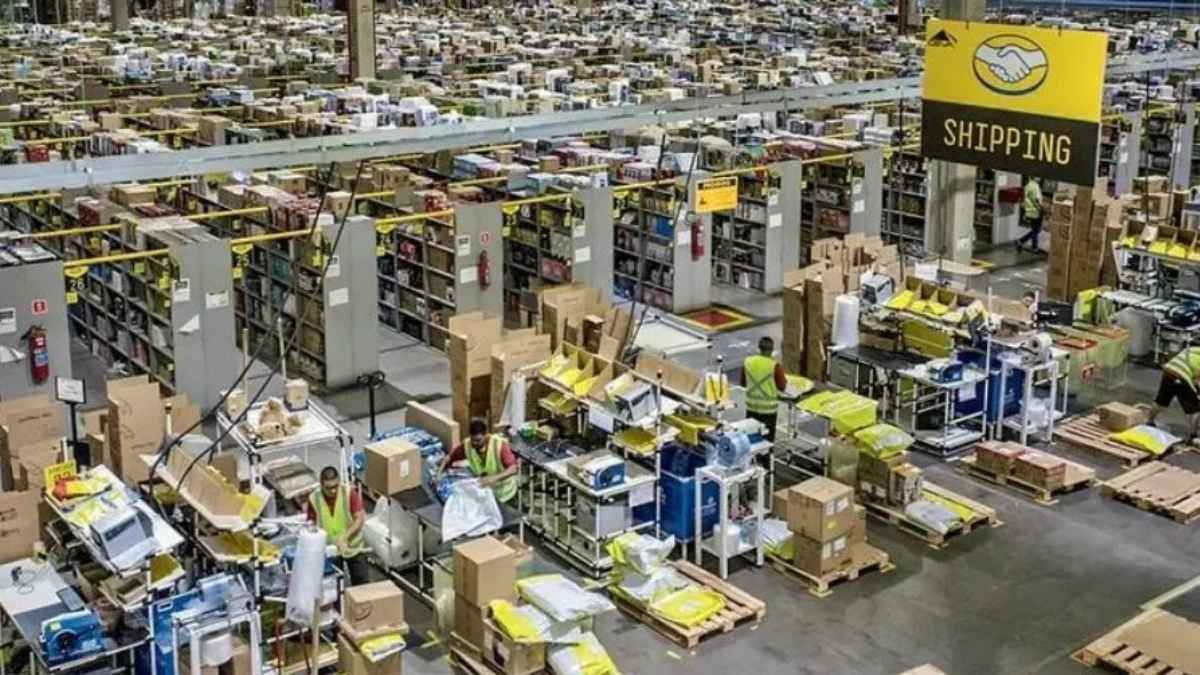 Mercado Livre no B2B em centro logístico com operações corporativas