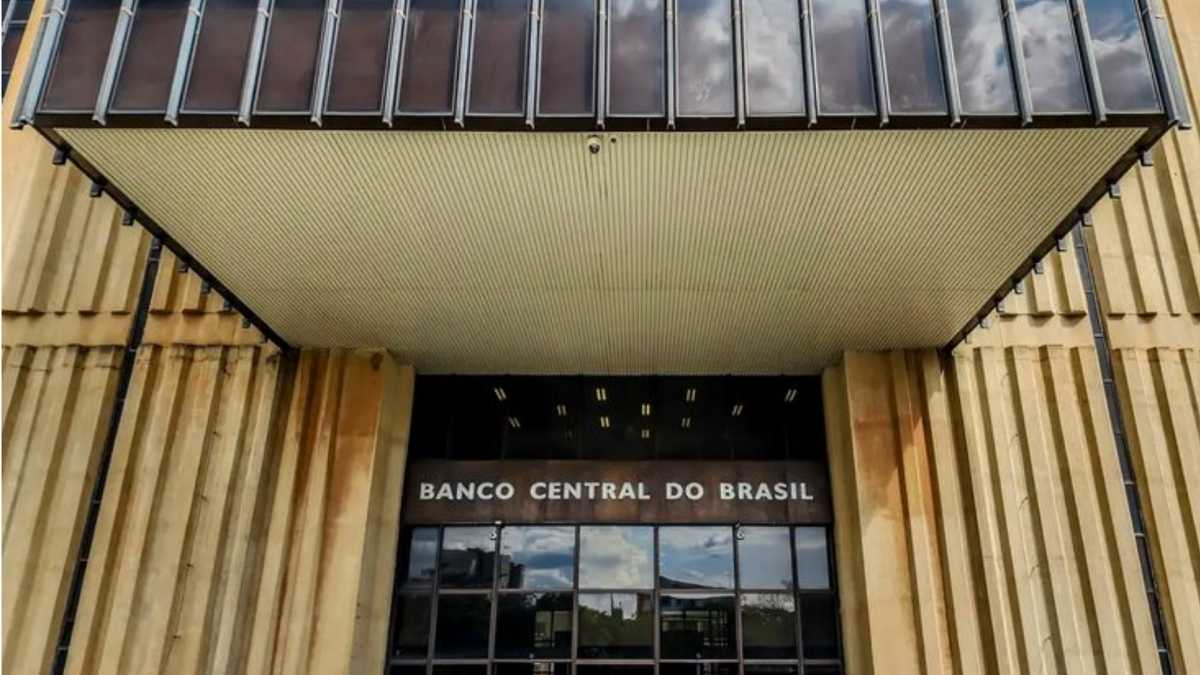 Nova regra do PIX para instituições financeiras pressiona fintechs descapitalizadas.
