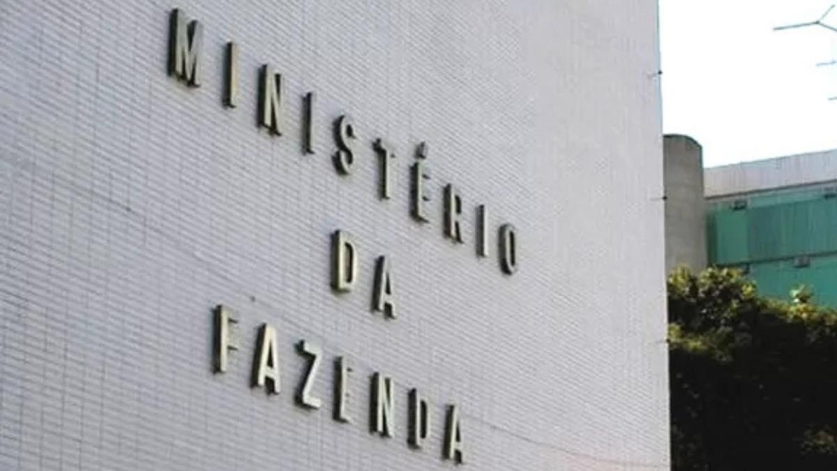 Descontrole dos gastos públicos leva governo a bloquear R$ 12,1 bilhões