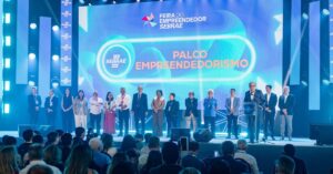 Ricardo Cavalcante participa da abertura da Feira do Empreendedor e do Siará Tech Summit 2025 em Fortaleza