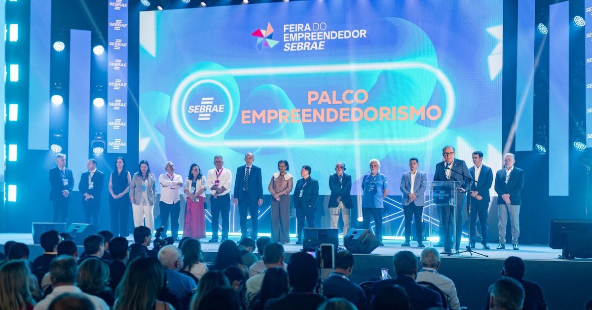 Ricardo Cavalcante participa da abertura da Feira do Empreendedor e do Siará Tech Summit 2025 em Fortaleza