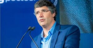 André Esteves amplia participação na Estapar.