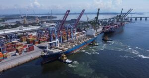 Arrendamento do Porto do Rio: Petrobras vence leilão e investe R$ 99,4 milhões em infraestrutura logística offshore.