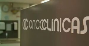 Acordo da Oncoclínicas e Banco Master define resgate de R$ 478 milhões, com pagamentos até 2027.