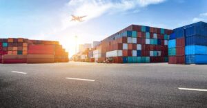 contêineres de exportação simbolizando o comércio entre China e Argentina