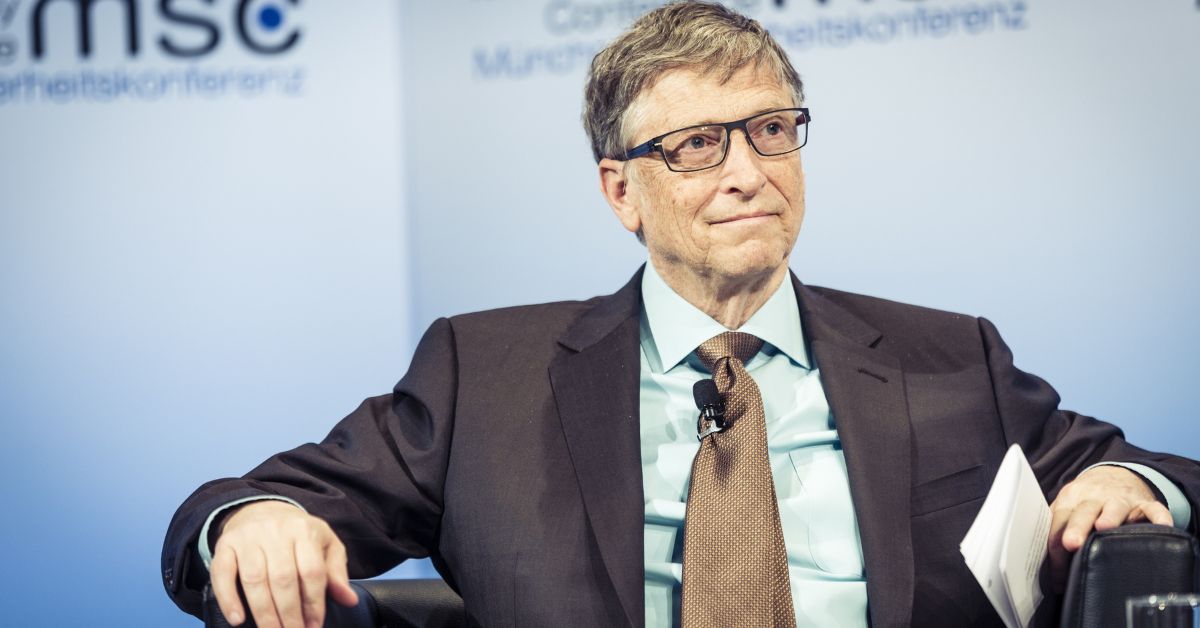 Bill Gates critica alarmismo sobre o clima e defende adaptação.