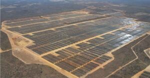 complexo fotovoltaico Arapuá da Kroma Energia em Jaguaruana, geração solar no Nordeste
