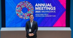 economista do Banco Pine nas reuniões do FMI e Banco Mundial em Washington