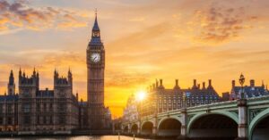 Finanças públicas do Reino Unido e endividamento britânico em setembro de 2025