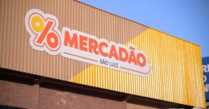 Fachada do Mercadão do Grupo São Luiz .