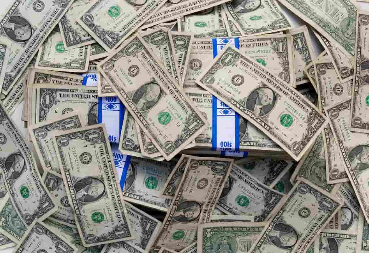 Impactos do dólar no Brasil após paralisação nos EUA