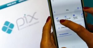 PIX impulsiona e-commerce no Brasil e Nuvei projeta alta anual média de 21% até 2027