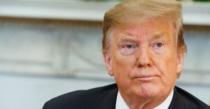 Donald Trump comenta tarifas EUA-China e sinaliza negociação com Xi Jinping