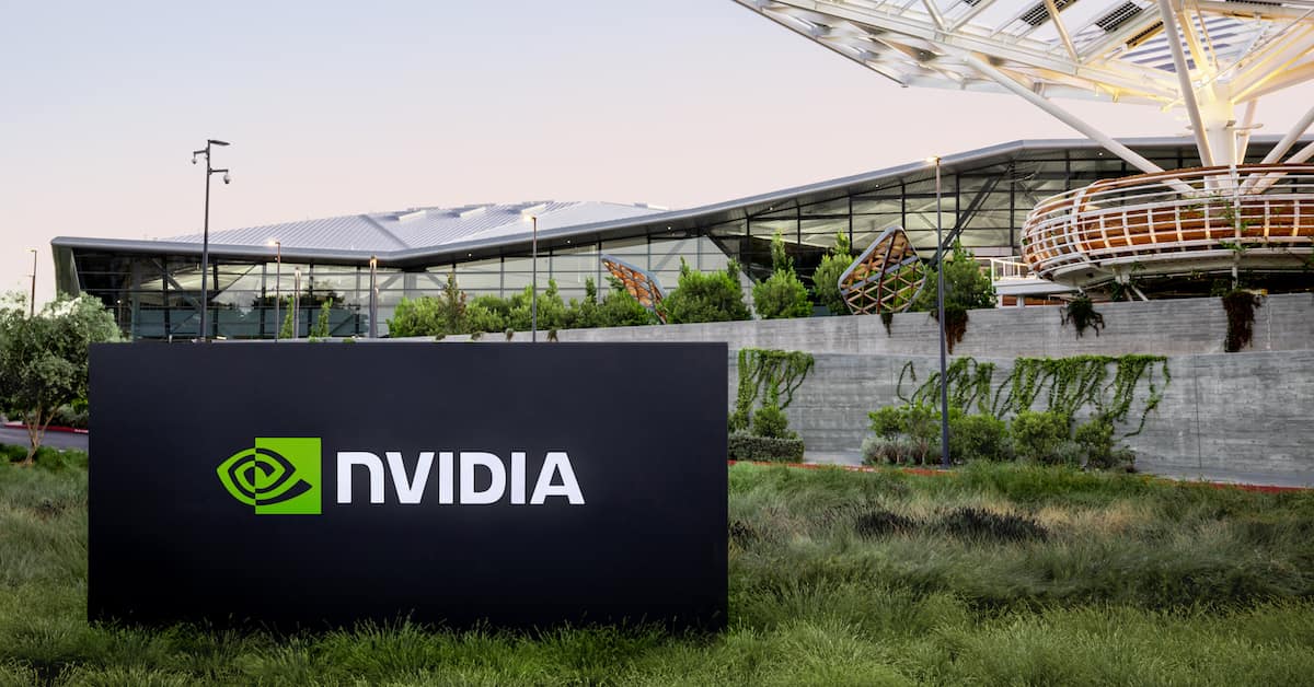 Sede da Nvidia na Califórnia destaca o avanço da empresa cujo valor de mercado da Nvidia atingiu US$ 5 trilhões com o boom da inteligência artificial.