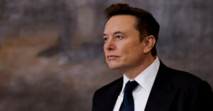 Elon Musk lidera a lista dos bilionários mais ricos do mundo em novembro de 2025 segundo a Forbes