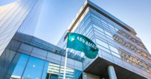 corte de empregos no ABN Amro na sede do banco em Amsterdã