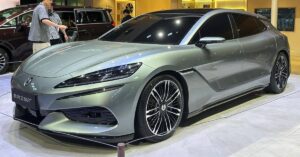 Denza no Brasil com Z9 GT e B5