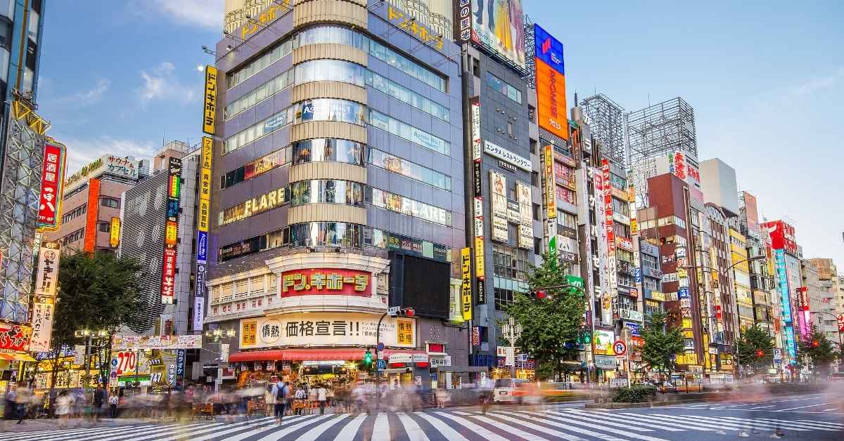 Inflação no Japão, alta de 2,9% em 2025, pressiona governo e Banco do Japão