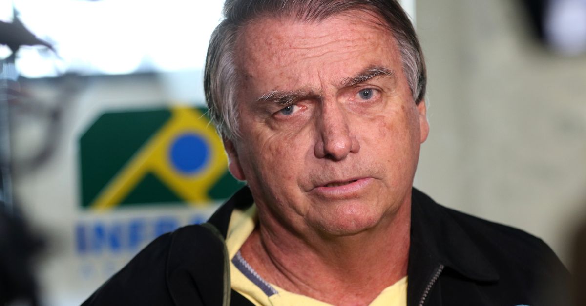Bolsonaro continua preso após audiência de custódia no STF