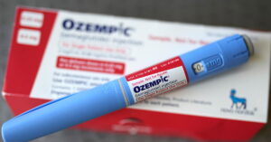 Fabricante do Ozempic reduz projeções de crescimento em 2025