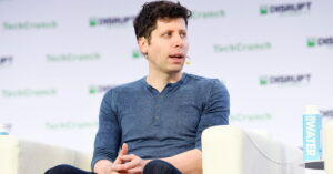 Sam Altman durante evento internacional comenta a expansão da OpenAI no Brasil