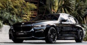 Veículo BMW da Vippers em operação no Brasil. Criação de aplicativo de mobilidade de luxo é parte dos planos de expansão.