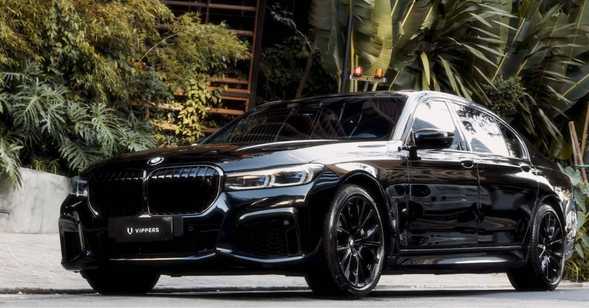 Veículo BMW da Vippers em operação no Brasil. Criação de aplicativo de mobilidade de luxo é parte dos planos de expansão.