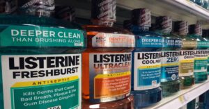 Linha de produtos Listerine representa a Aquisição da Kenvue pela Kimberly-Clark