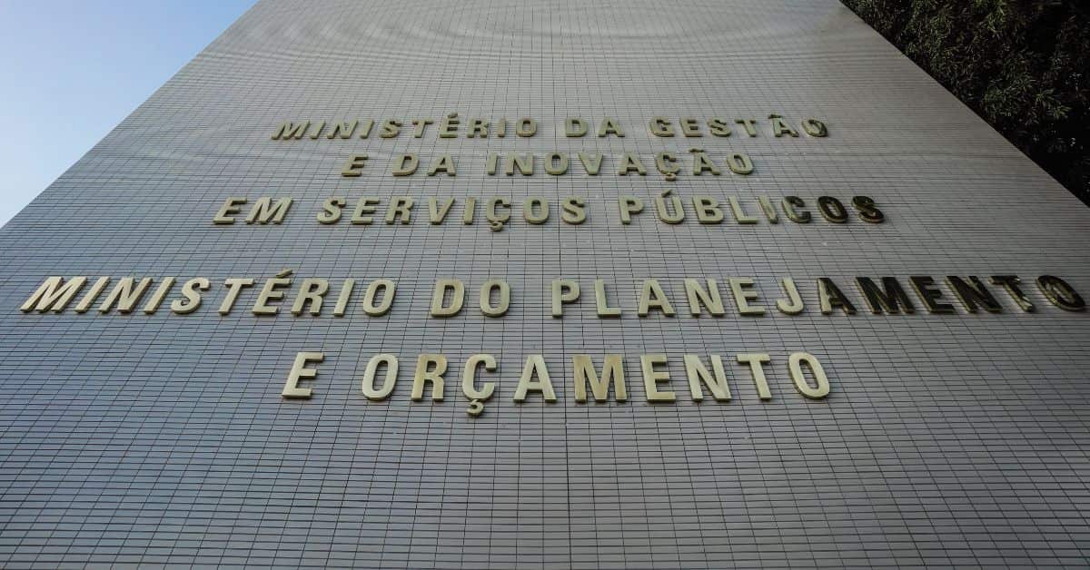 Fachada do Ministério do Planejamento e Orçamento em Brasília.