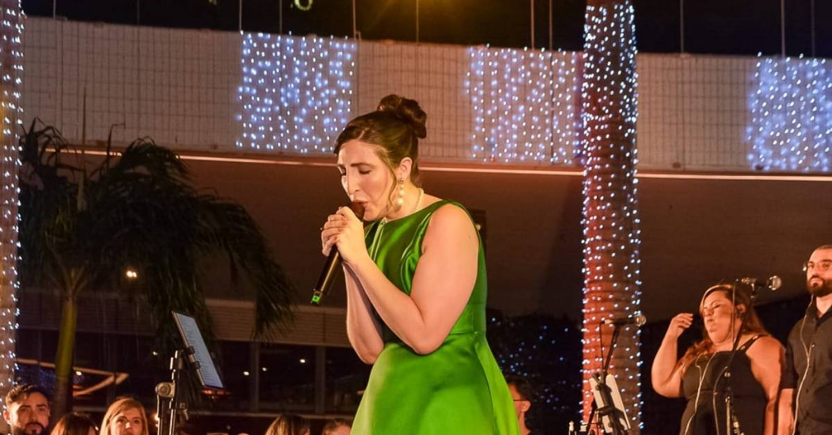 Vivian Fernandez se apresenta no BS Christmas no BS Design