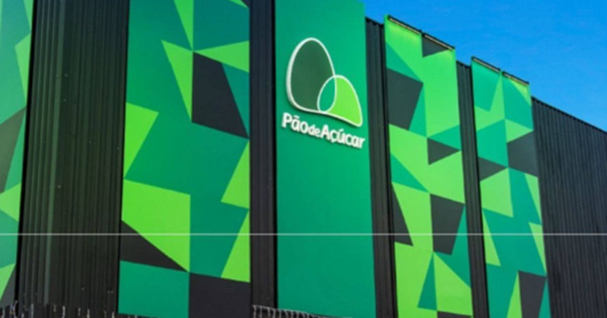 participação do GPA na Financeira Itaú CBD em destaque na fachada do Pão de Açúcar