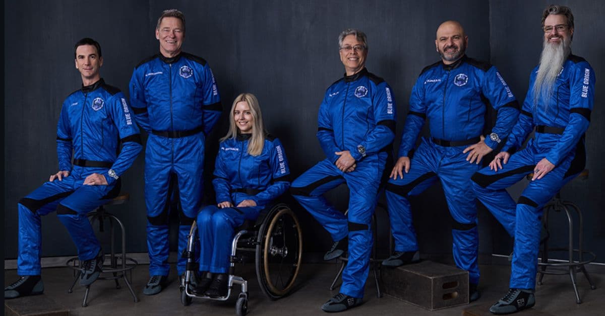 Blue Origin apresenta a tripulação da missão NS-37 antes do voo suborbital histórico
