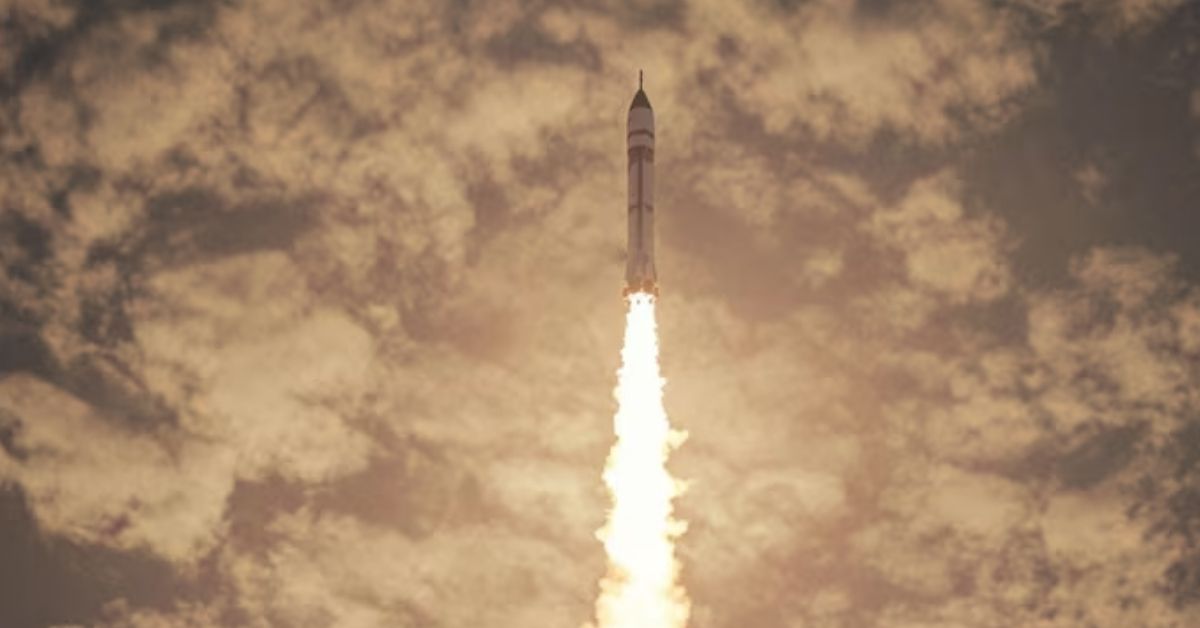 foguete sul-coreano decola durante tentativa de lançamento em Alcântara