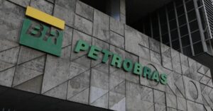 Fachada da Petrobras durante cenário de greve na Petrobras