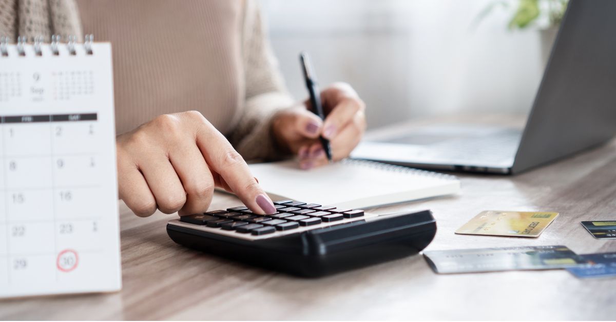 inadimplência de empresas em outubro com análise financeira