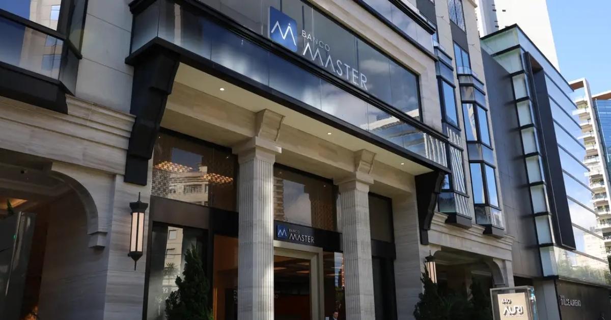 Fachada do Banco Master durante a liquidação do Banco Master conduzida pelo Banco Central