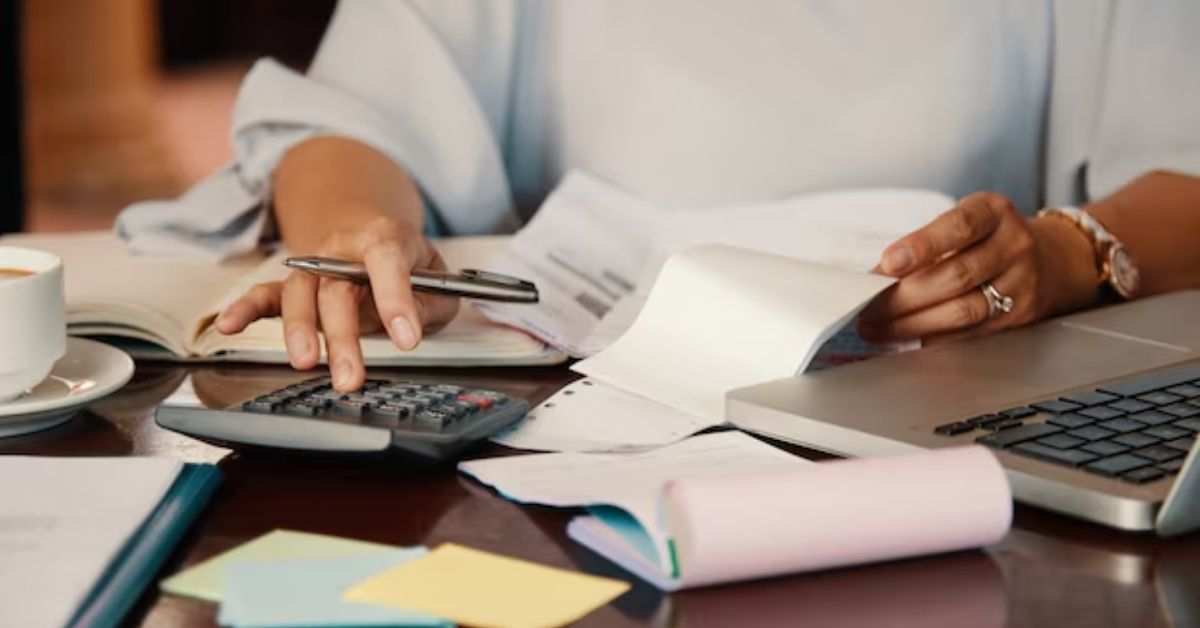 Nova fase do Desenrola e renegociação de dívidas de pequenos negócios