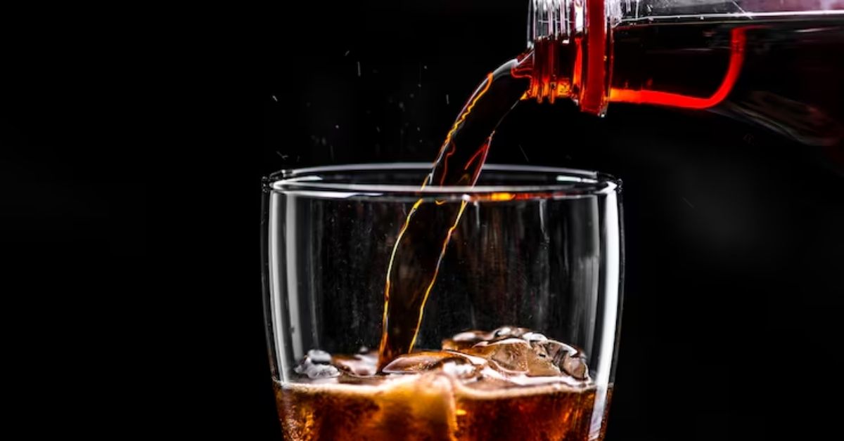 Copo de refrigerante ligado ao anúncio do novo CEO da Coca-Cola