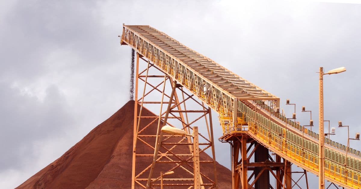 preço do minério de ferro em queda