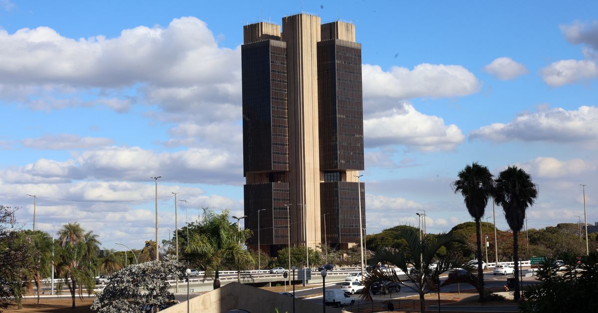 Saque-aniversário do FGTS impacta crédito e juros