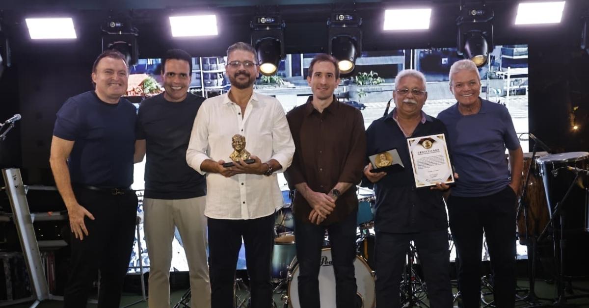 Presidente da Singular Segurança recebe homenagem do Sindesp-CE ao lado de autoridades em Fortaleza