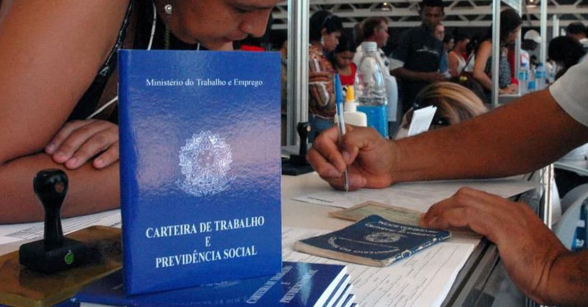 vagas formais de emprego no Brasil em novembro