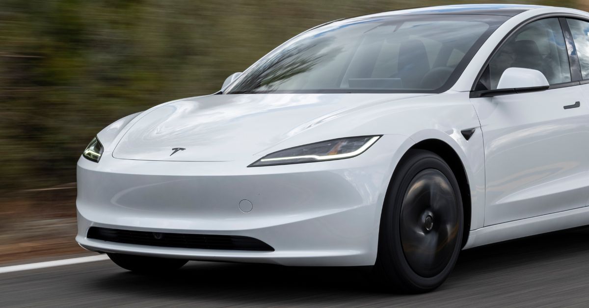 Vendas da Tesla no EUA se encontram na maior baixa desde 2022